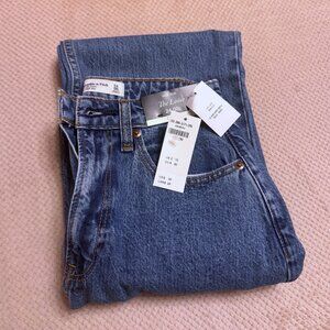 Abercrombie Curve Love High Rise Loose Jean (Color: medium marble) Size: 24 LONG